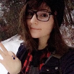 Meet your Posher, Lilly